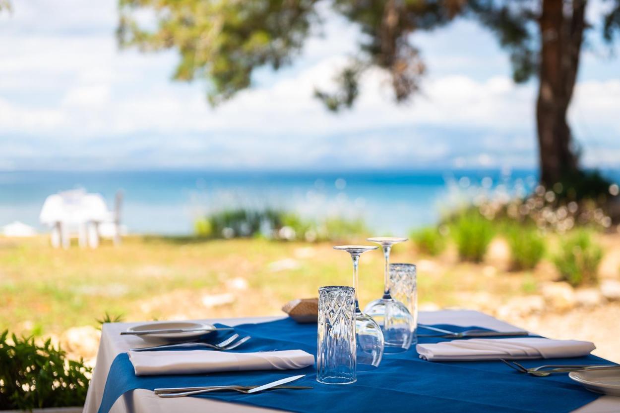 Villa Spiaggia Bianca Dafnila Luaran gambar